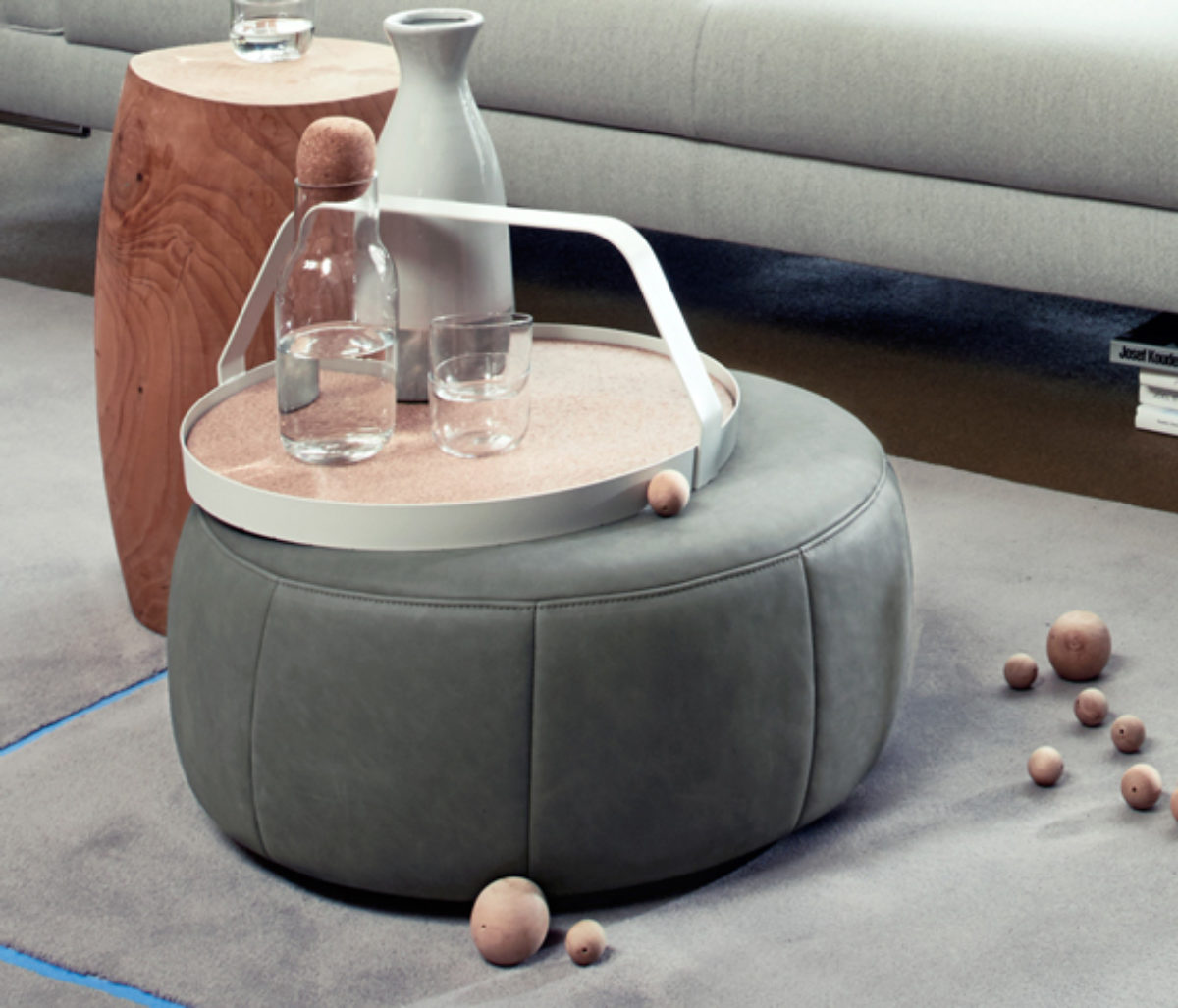 Designonstock com meubelen collectie poef barrel 01