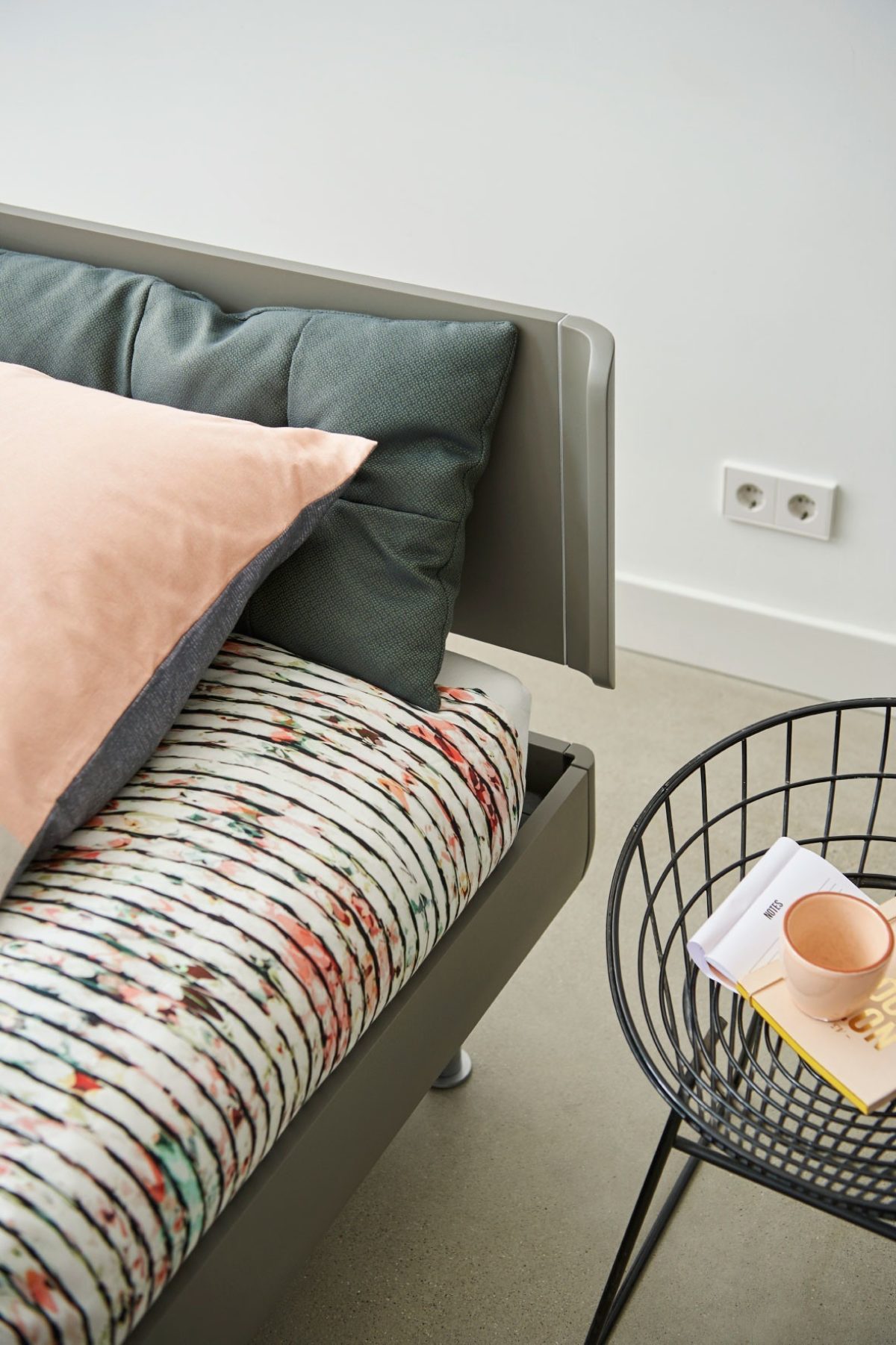 Auping_match_bed_hoofdbord_gebogen1
