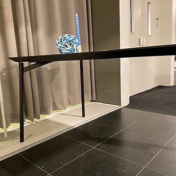 Studio Henk - Tafel Flyta - 160 x 90 cm - Fenix Nero Ingo