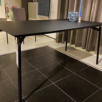 Studio Henk - Tafel Flyta - 160 x 90 cm - Fenix Nero Ingo